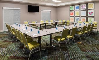 Holiday Inn Express & Suites Vandalia