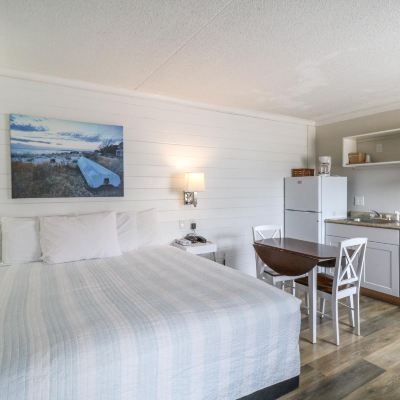 Atlantic Oceanside King Bed Room Efficiency Studio