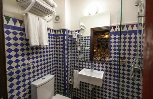 三人房（带独立浴室）