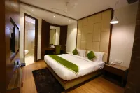 Maple Grand