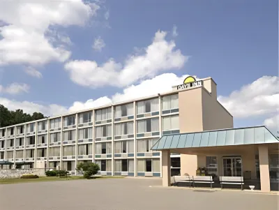 Days Inn by Wyndham Cambridge Hotels in 