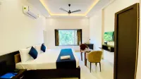 Hotel Urs Palace