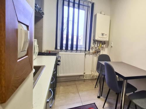 Cozy Apartment- Zona Centrala One-Bedroom Apartment