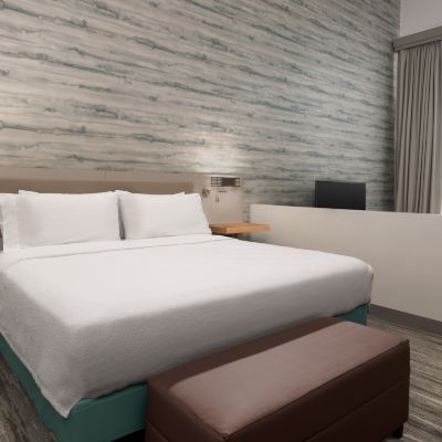 King Junior Suite with Sofabed Hilton Garden Inn Los Angeles Marina Del Rey Promo Code