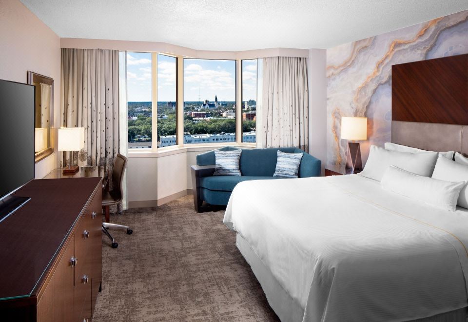 The Westin Savannah Harbor Golf Resort & SpaHigh Floor One Bedroom Executive Suite