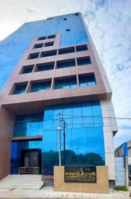 Cika Golden Hotel and Suites Hotele w: 