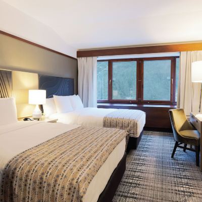 Black Diamond Floor, Club Room, 2 Queen Beds, Non Smoking, Business Lounge Access Alyeska Resort Promo Code