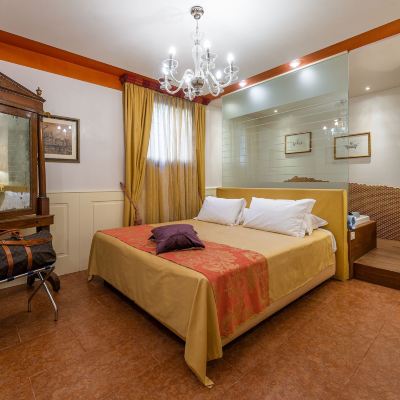 Family Junior Suite Palazzo Odoni Promo Code