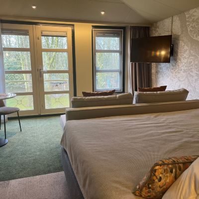Junior Double Room Parkhotel Tjaarda Promo Code