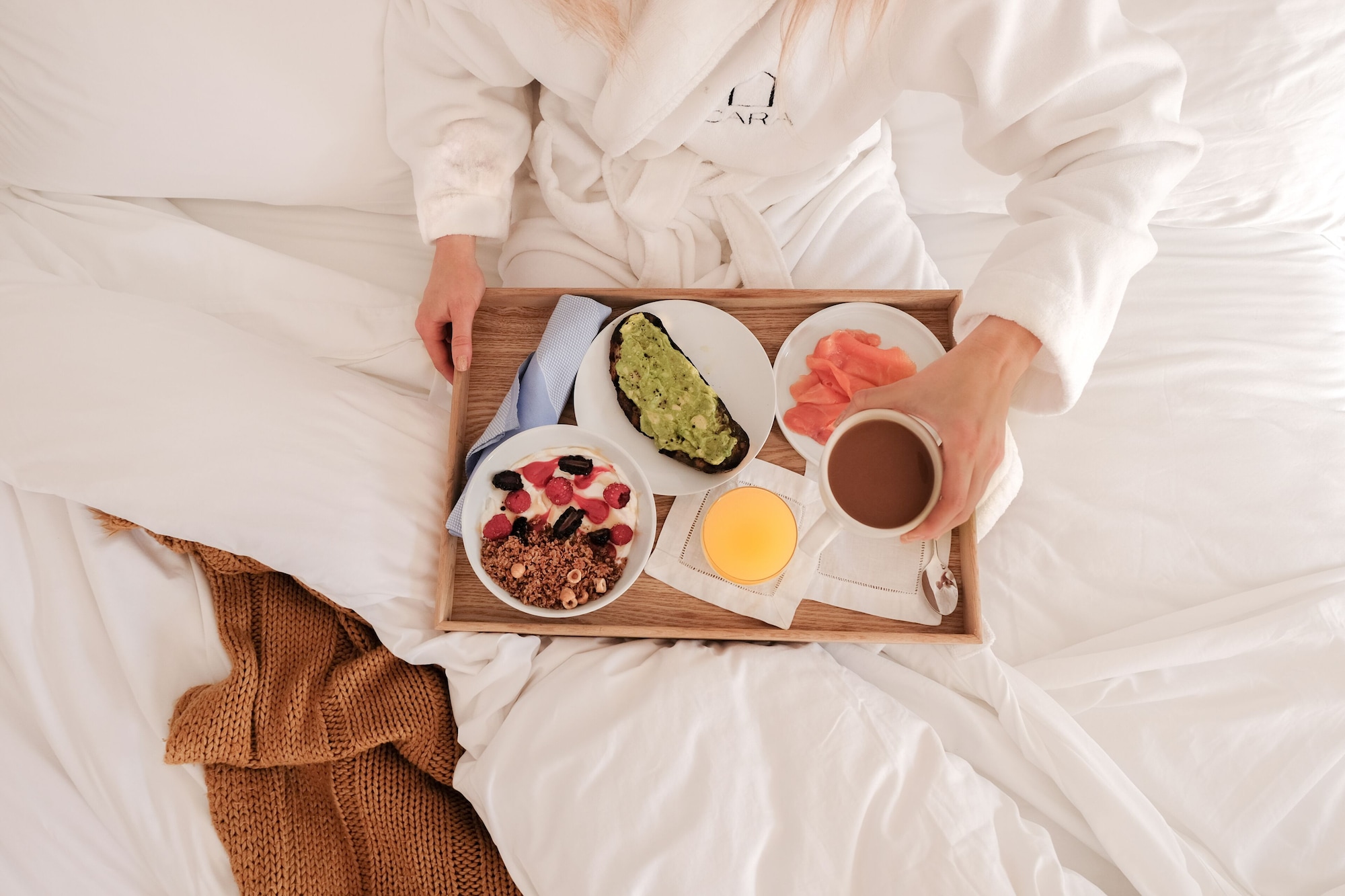 客房， 阳台， 庭院景观