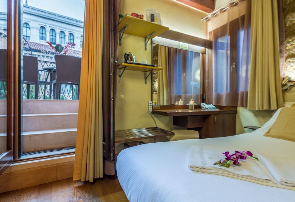 带露台的双人房