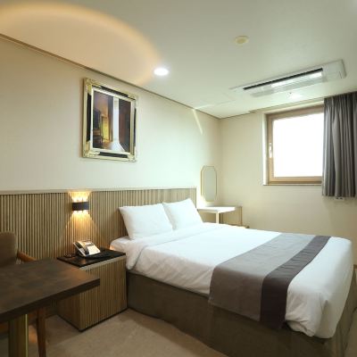 標準大床房 東大門金色城市飯店優惠