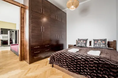 Platinum Suites Отели в г. 