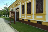 Cristian Inn Отели в г. 