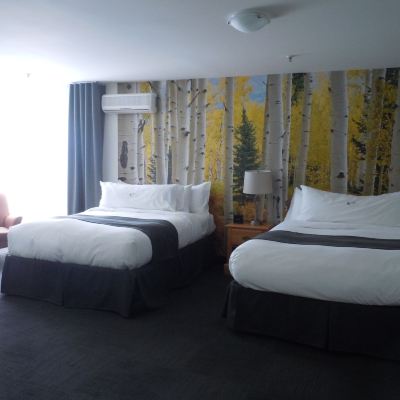 Regular Room, 2 Queen Beds, River Side L'Auberge du Lac St-Pierre Promo Code