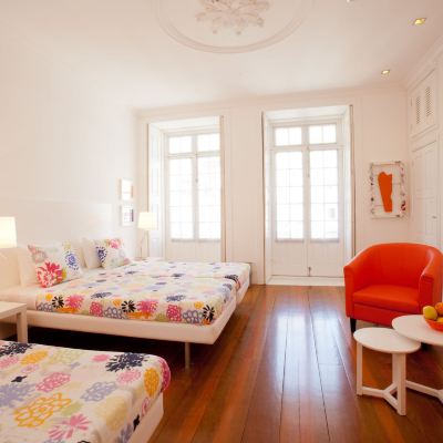 Superior Triple Room With Ensuite Porto Lounge Hostel & Guesthouse Promo Code