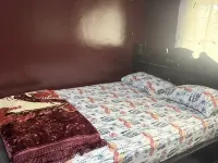 ハカバ コナクリのホテル