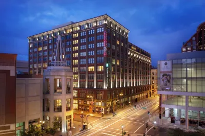 Embassy Suites by Hilton St. Louis Downtown Отели в г. 
