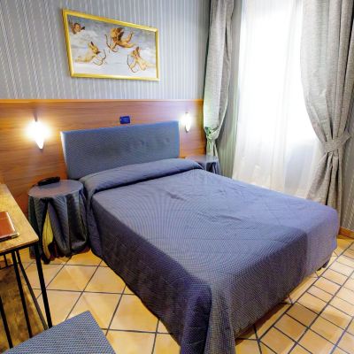 Economy Double Room Hotel Lirico Promo Code