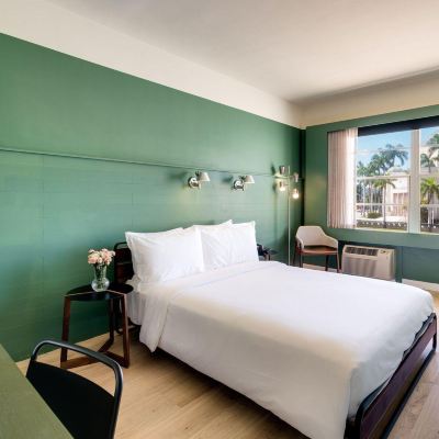 Accessible Standard Queen Room Greenview Hotel Promo Code