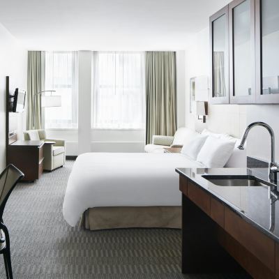 One Room Suite with Kitchenette Club Quarters Hotel Wacker at Michigan, Chicago Promo Code