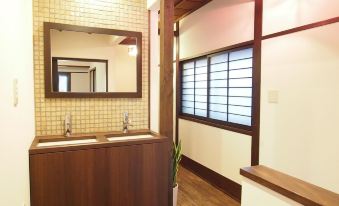 Tenma Itoya Guest House - Hostel