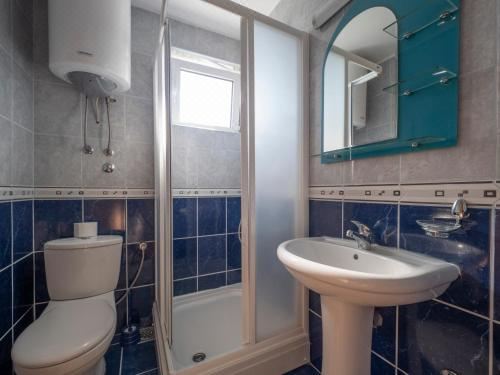 带露台一室公寓