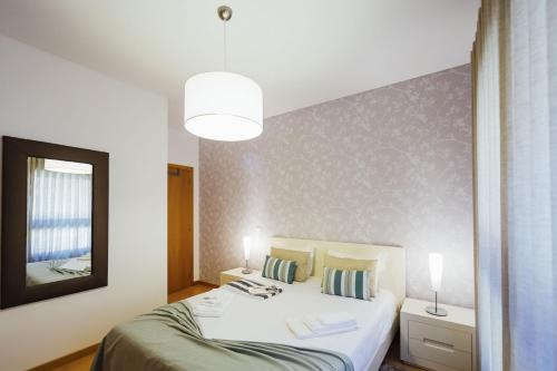 两卧室公寓 - 带露台