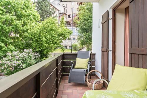 高级一卧室带阳台公寓