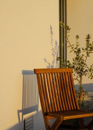 带阳台和海景的豪华双人房