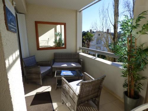 Les Marinas de Cassy Studio Apartment with Sea View