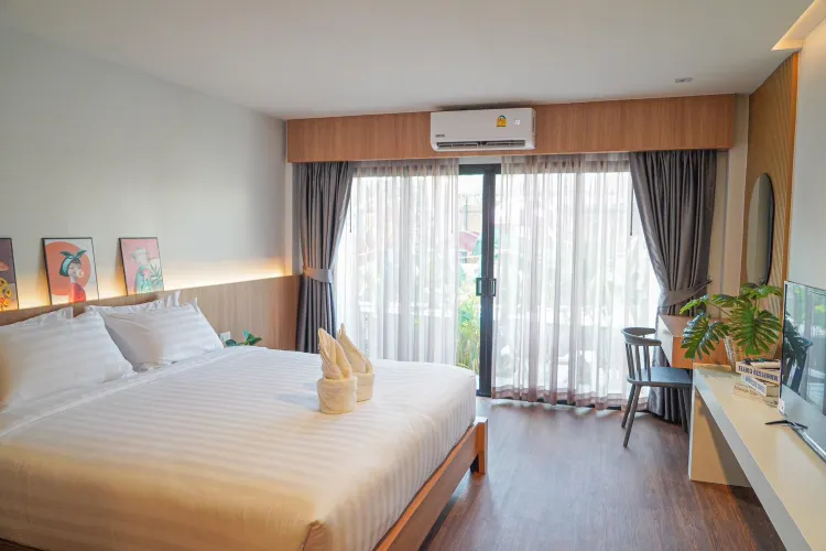 ห้องดีลักซ์ มีทางลงสระว่ายน้ำ