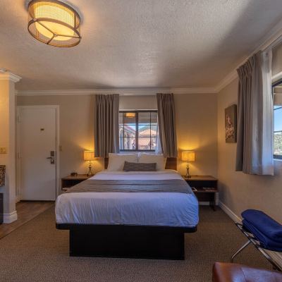 Queen Room Cedars Resort Promo Code