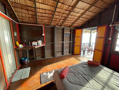 Beach Shack Chalet