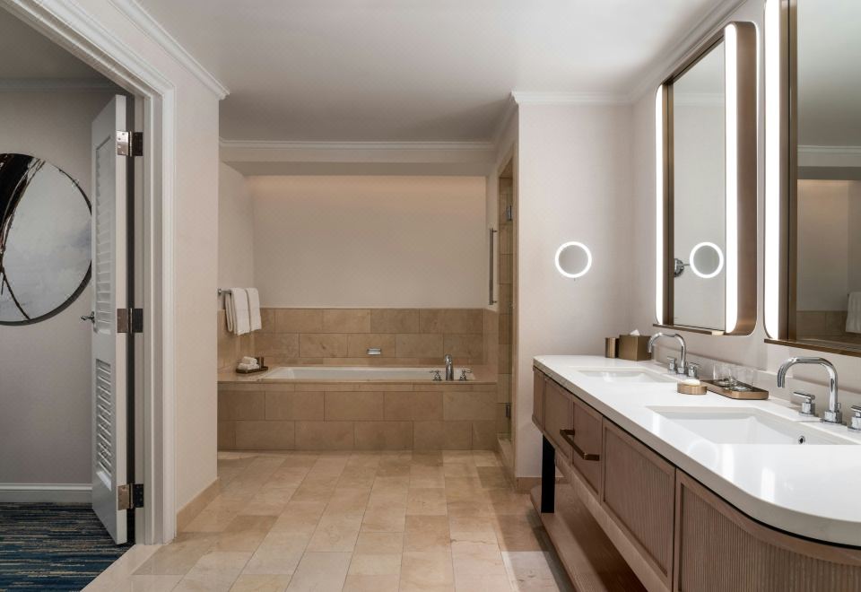 The Ritz-Carlton Dallas, Las ColinasClub Prem Villa Ste 2Br, Club Lounge Access, 2 Bedroom Villa