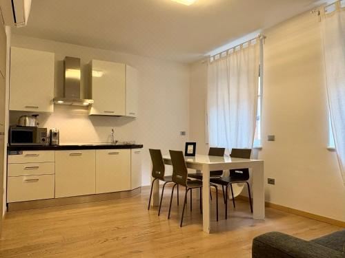 公寓内设有梳化床