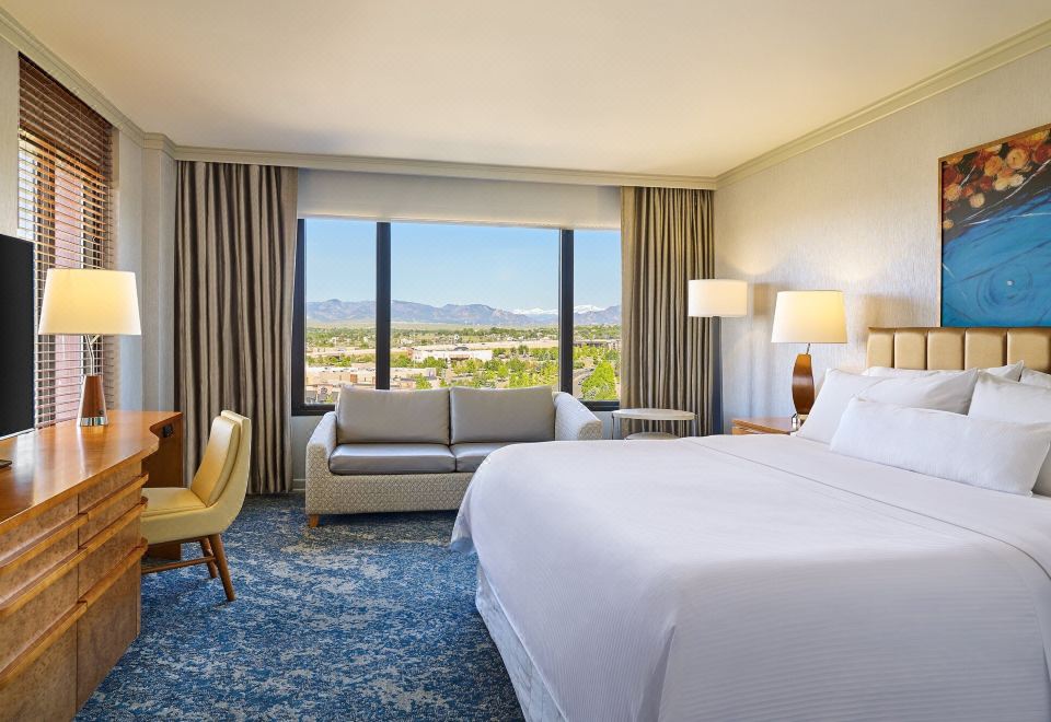 The Westin WestminsterDeluxe Corner King Room
