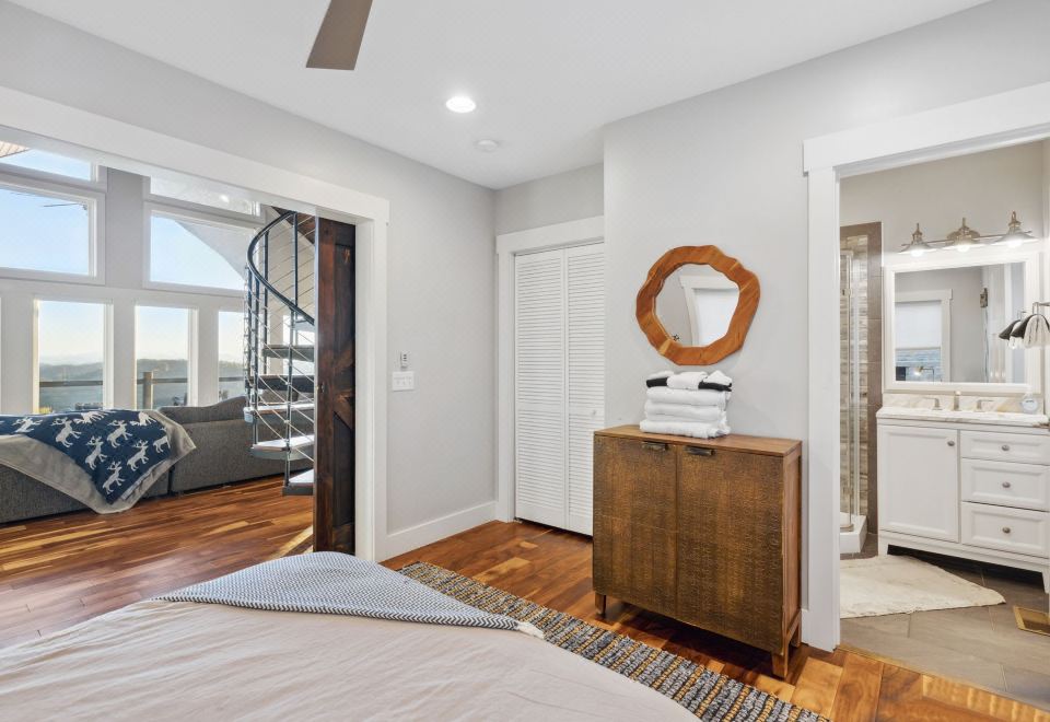 奢华小屋（带热水浴缸和全景视野）-迷人的山脉休闲