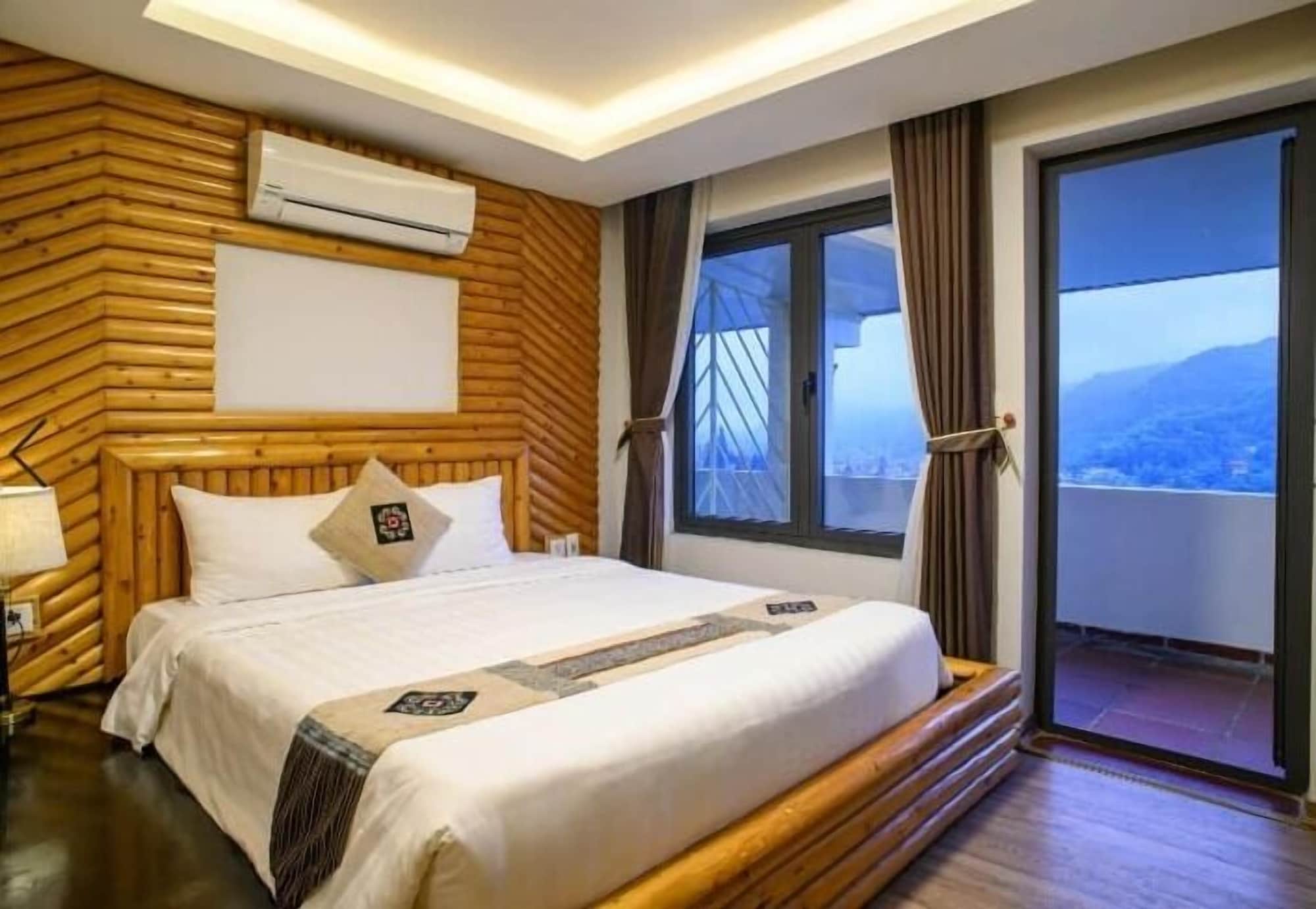 山景豪华双人床房