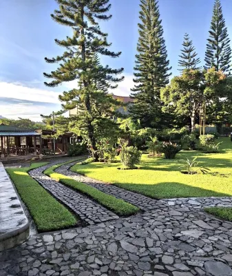 Hotel y Restaurante Hacienda Hotel a 