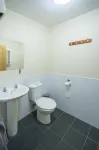 4 Varis Apartments