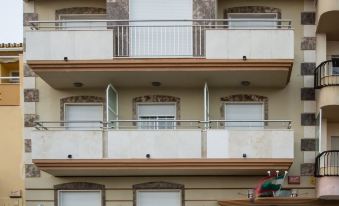 Hotel Miraya Beach - Housity