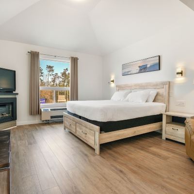 Deluxe King Room With Jetted Tub Saga Resort Promo Code