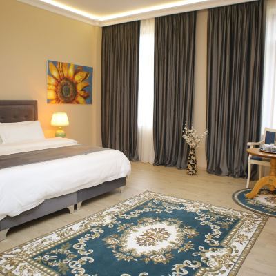 Deluxe Double Room Hotel Colombo Promo Code