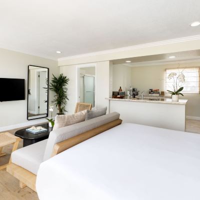 Premier King Room With Partial Ocean View Pacific Edge Hotel on Laguna Beach Promo Code