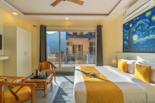 The Social Stays Rishikesh - Formerly ArtBuzz