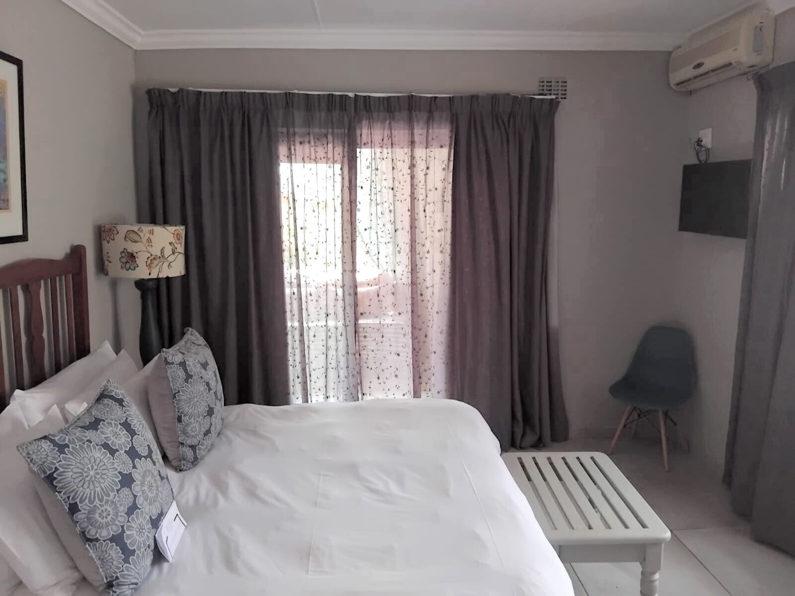 行政套房， 2 间卧室， 连通房， 庭院景观