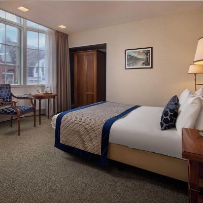 Comfort Queen Room Dikker & Thijs Hotel Promo Code
