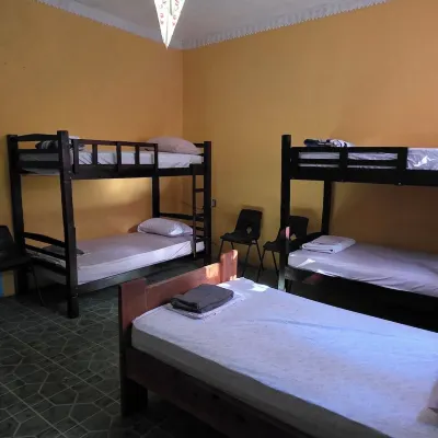 Hostal Centro Cultural el Talpetate Hotels near Zona 1