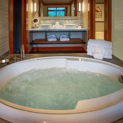 Suite, 1 King Bed with Sofa Bed (Nicer) Willows Lodge Promo Code